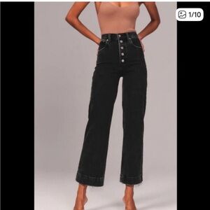 Abercrombie & Fitch The Crop Wide Leg Ultra High Rise Black 28 / 6R button fly